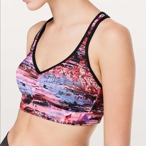 Lululemon Speed Up Bra (See all pictures)